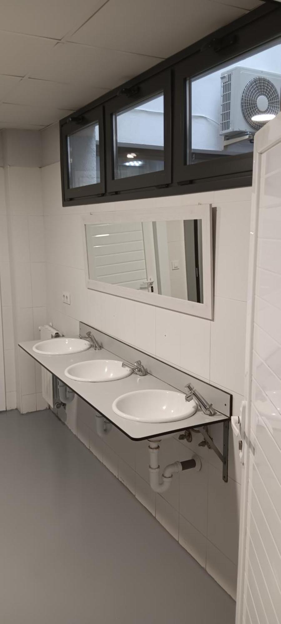 Albergue Santiago Apostol Logrono Bagian luar foto
