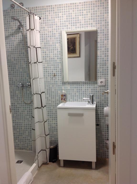 Albergue Santiago Apostol Logrono Ruang foto