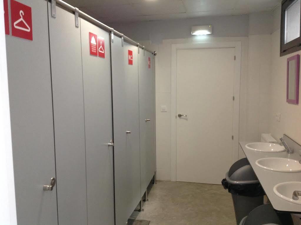 Albergue Santiago Apostol Logrono Bagian luar foto