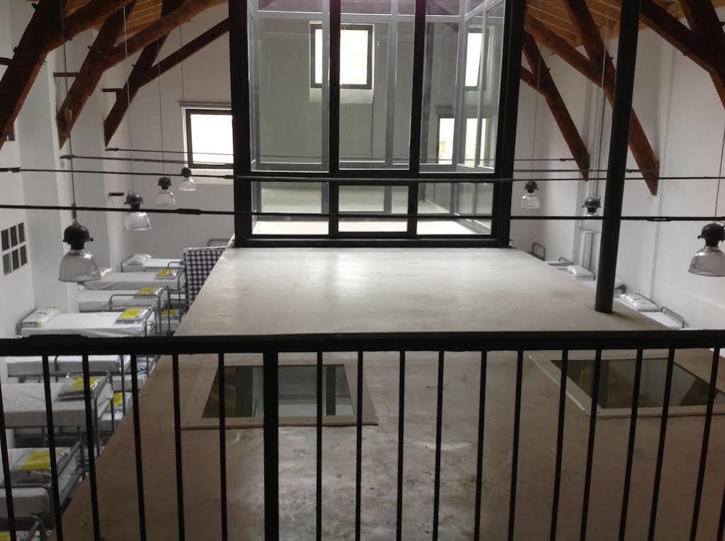 Albergue Santiago Apostol Logrono Bagian luar foto